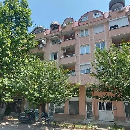 Апартаменти Ira's Near Area Скоп'є